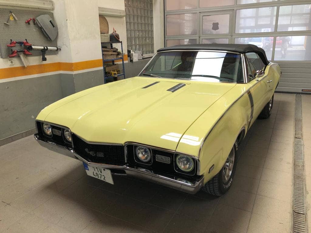 oldsmobile 442 1968 muscle car restauration gelb 12