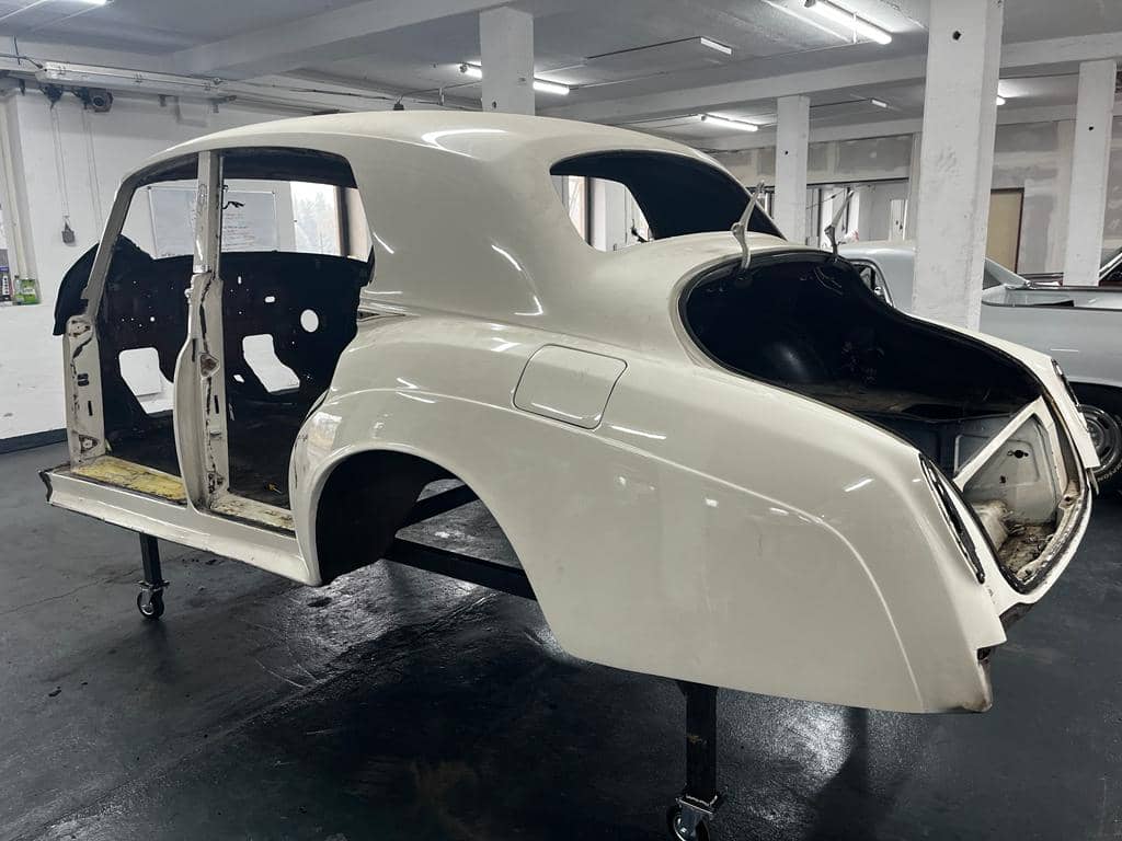 rolls royce silver cloud i 1956 restauration weiss 113