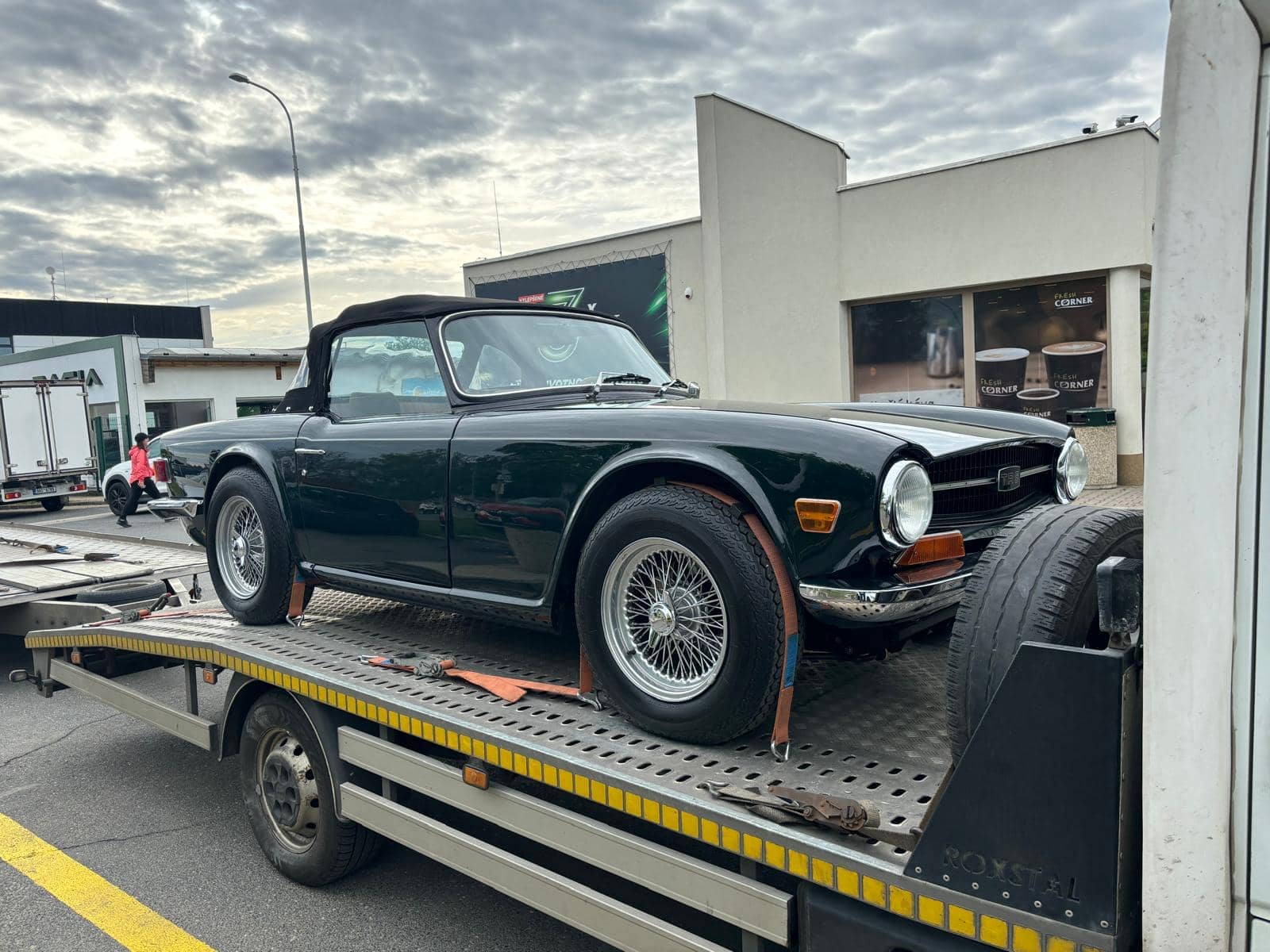 triumph tr6 roadster restaurierung 1975 british racing green 82