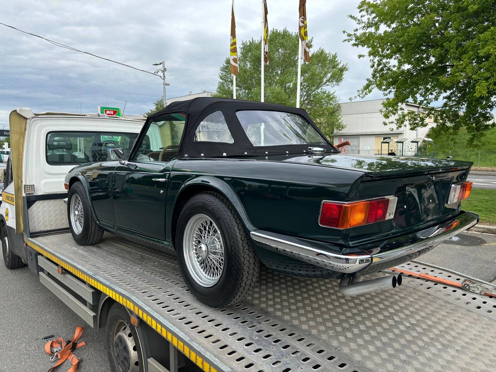 triumph tr6 roadster restaurierung 1975 british racing green 83